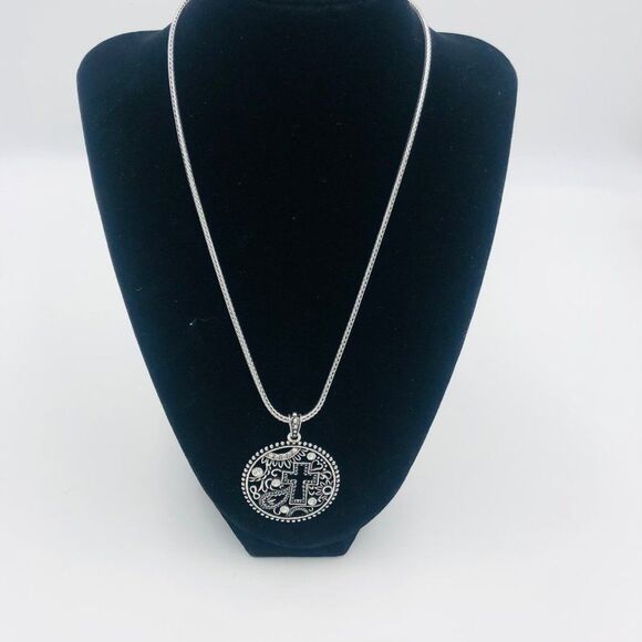 Brand New Halle Joy Hope Cross‎ Pendant Necklace - Picture 2 of 5